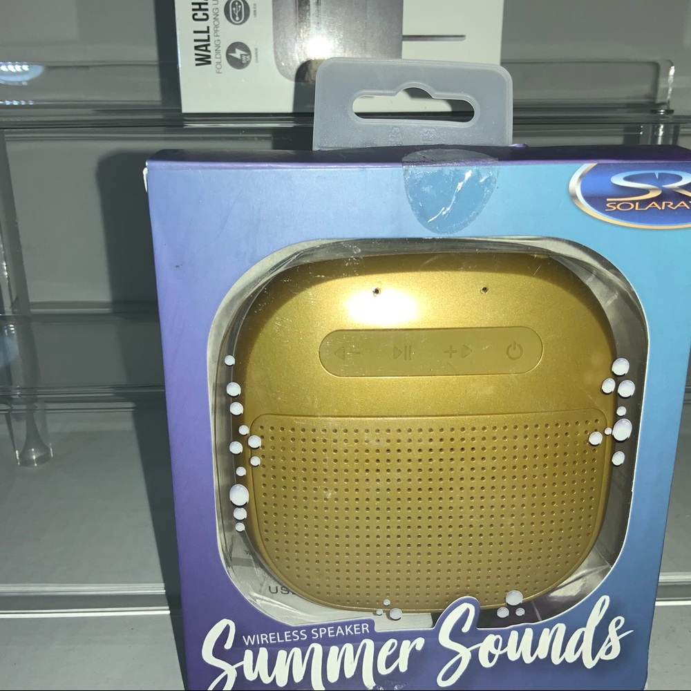 Bluetooth mini speakers